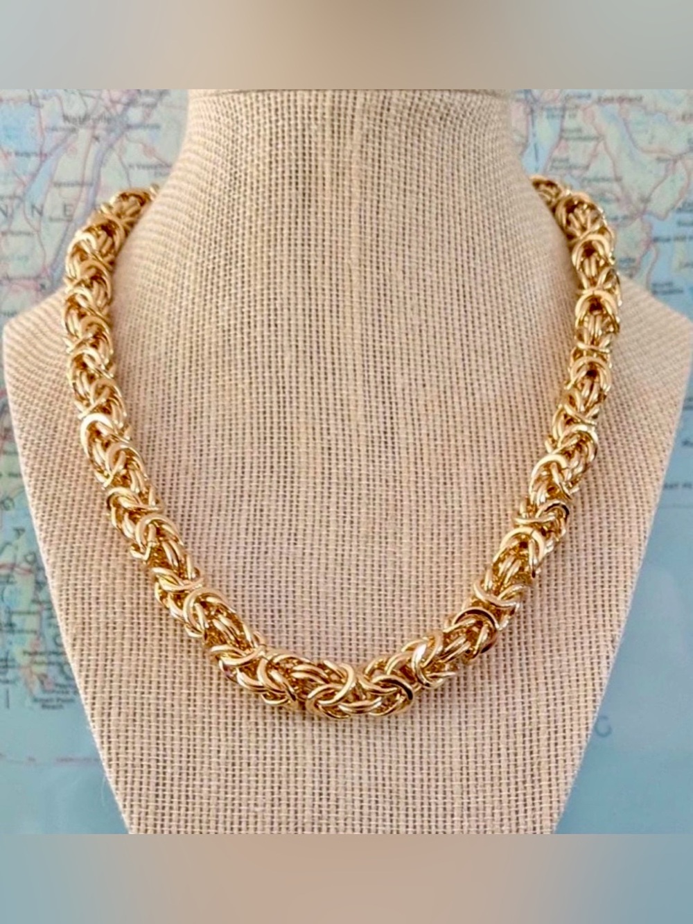 Monet Gold tone Heavy Byzantine Link Statement Choker Necklace Like New 18”